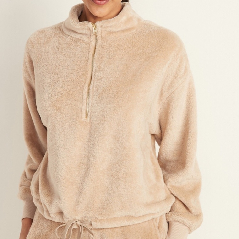Old Navy pullover